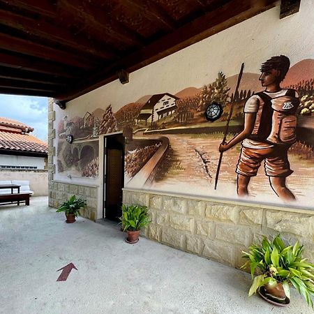 Albergue San Nicolas Larrasoana Luaran gambar